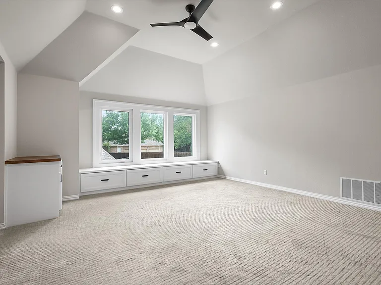 703 Verdun Ct — Photo 38