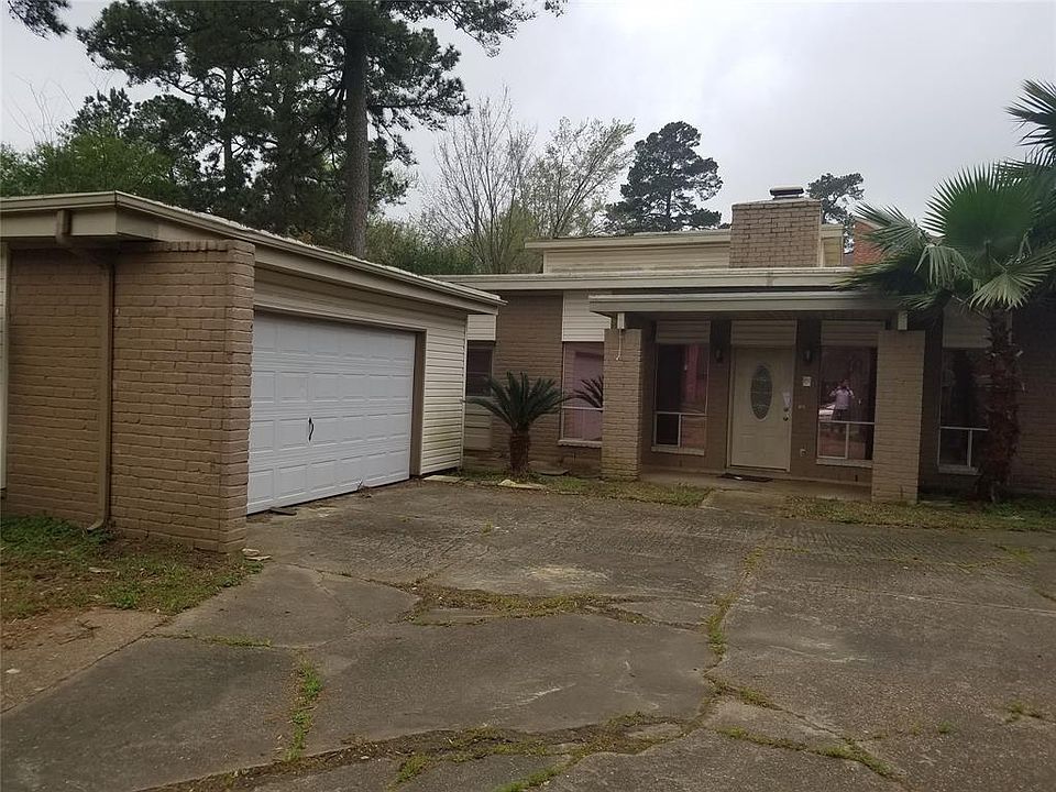 1st image of 11803 Rowood Dr