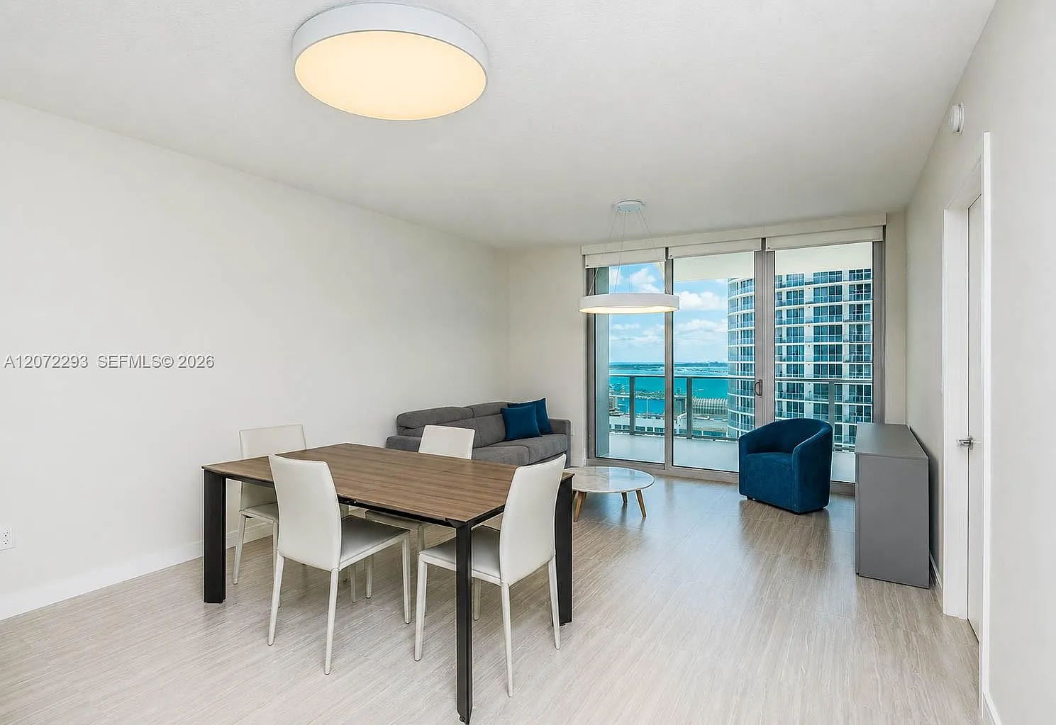 Aria On The Bay Condo — Photo 3