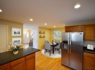 854 Temple St #D2, Whitman, MA 02382