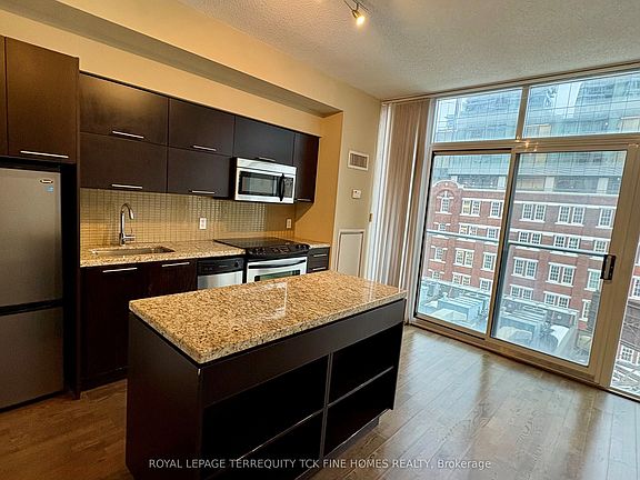 4th image of 21 Nelson St Unit 707