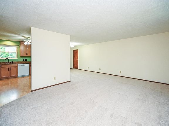 5th image of 5751 Lake Erie Dr