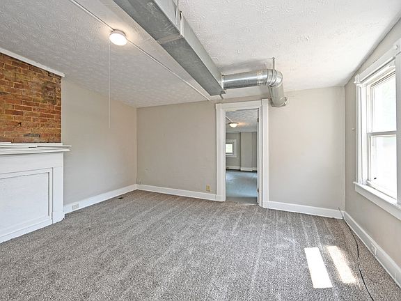 4th image of 1814 Linn St #3