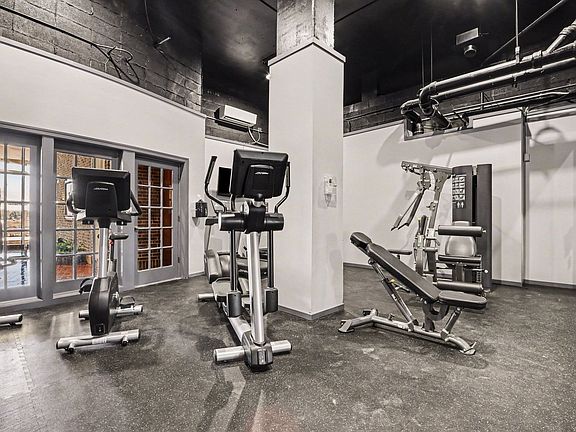 4th image of 20 N Tower Rd APT 4C