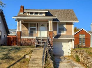 2850 Mersington Ave, Kansas City, MO 64128