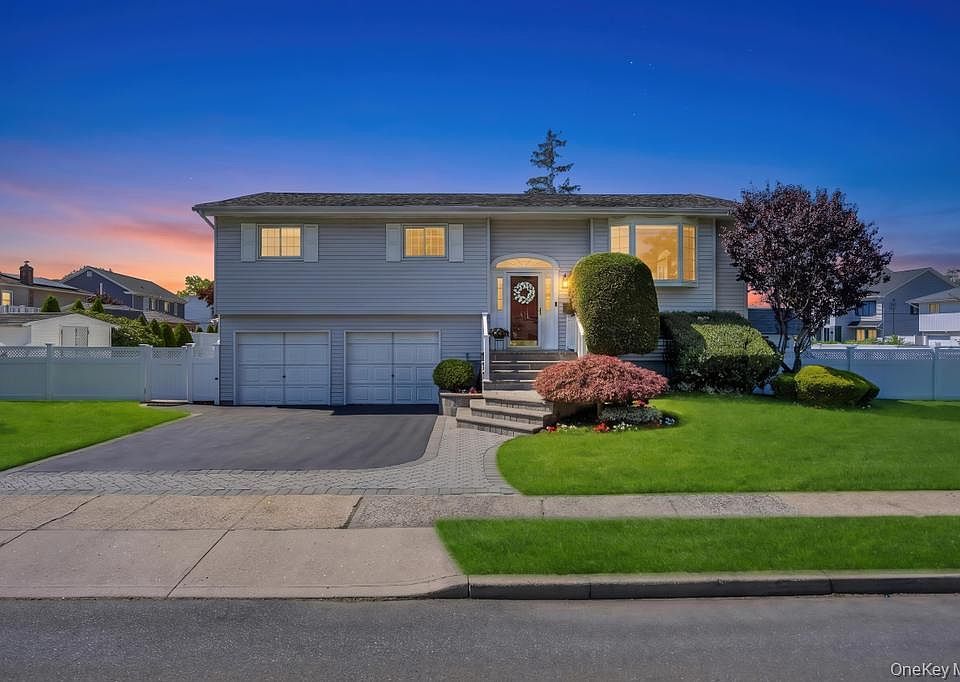1st image of 25 Laurel Place