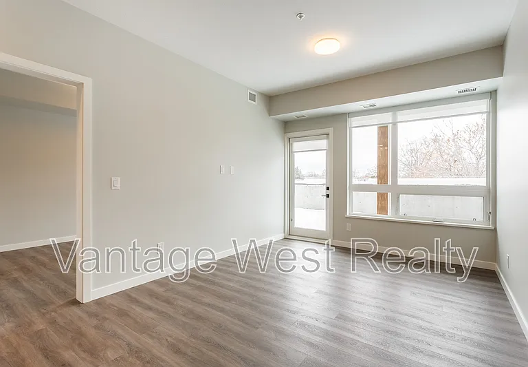 1215 Saint Paul St #205 — Photo 5
