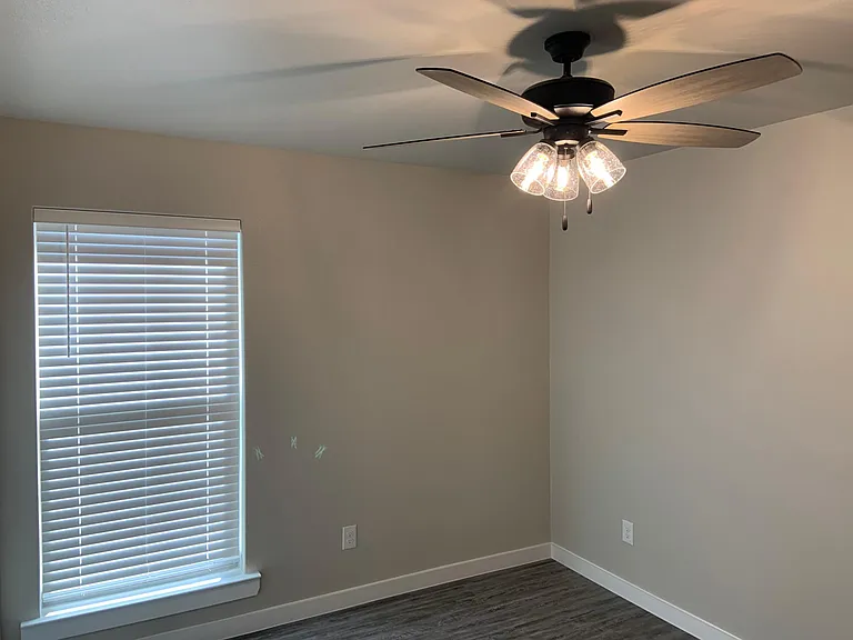 3608 Valencia Ave — Photo 13