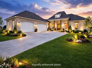 1313 Rosedown Dr, Thibodaux, LA 70301