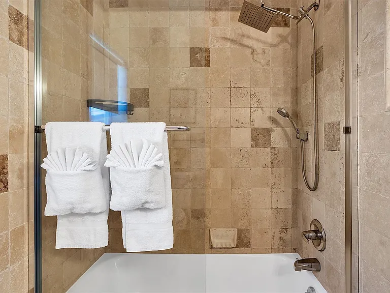 3221 Seaward Dr — Photo 34
