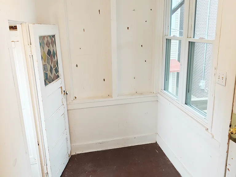Entrance/Storage