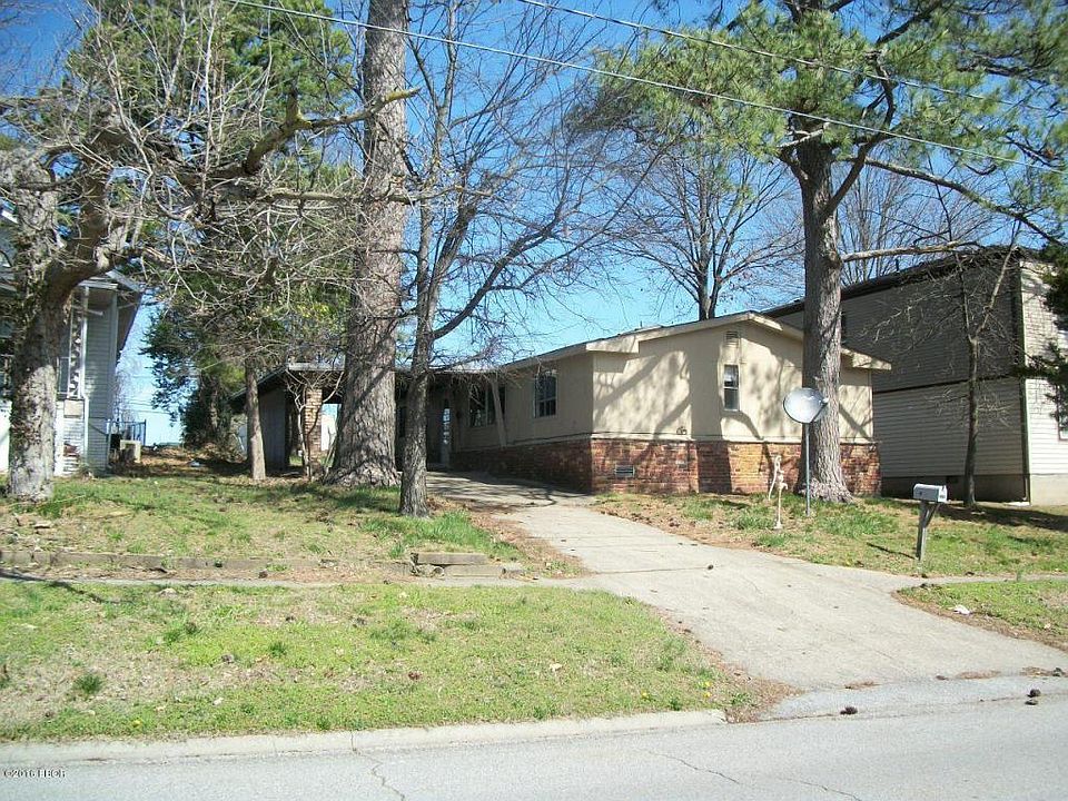 1st image of 512 Church St