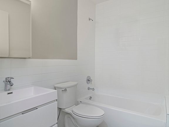 4th image of 2807 Snyder Ave #3B