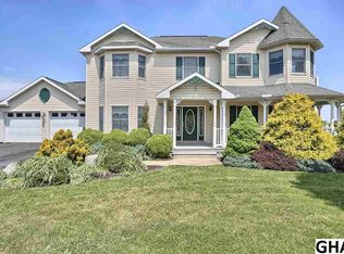 251 Willis Rd, Etters, PA 17319