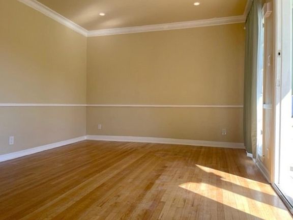 4th image of 713-15 N Occidental Blvd #713