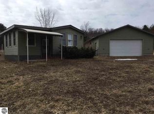 1207 Grace Rd, Frankfort, MI 49635