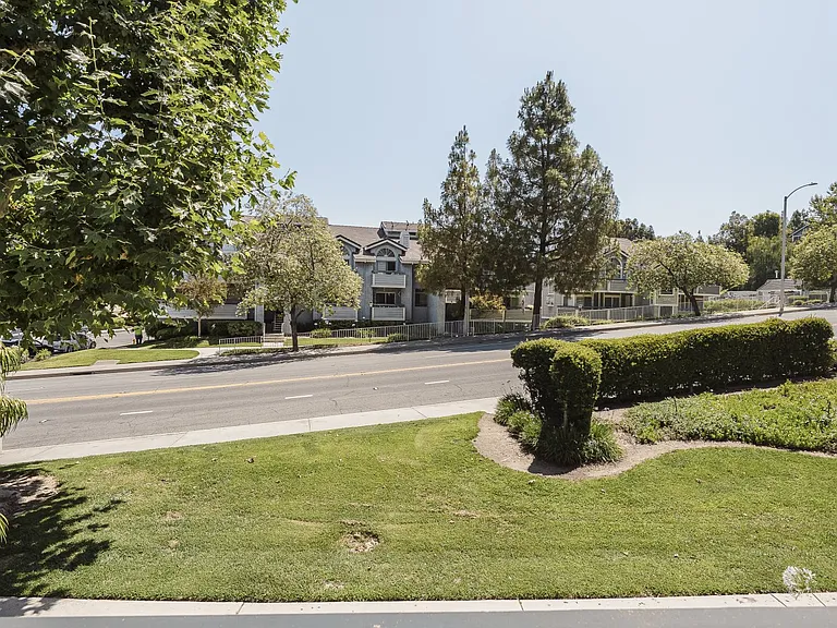 26941 Rainbow Glen Dr #751 — Photo 26