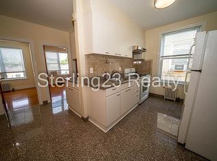 23-38 28th St #B2, Astoria, NY 11105