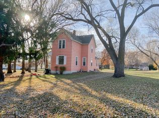 407 2nd Ave NE, Melrose, MN 56352