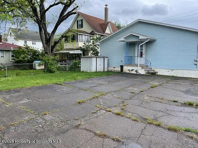 430 Orchard St — Photo 16