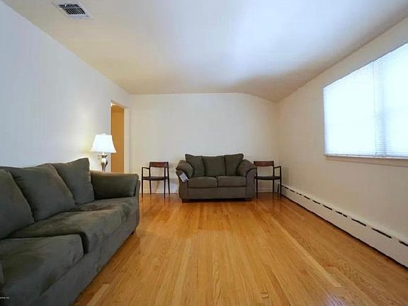 5th image of 348 Maryland Ave Floor 2