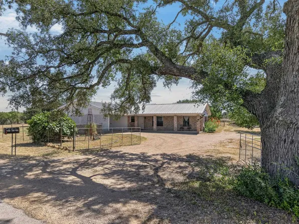 101 Big Oak Lane, Marble Falls, TX 78654