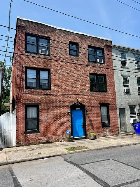 1308 Penn St #4