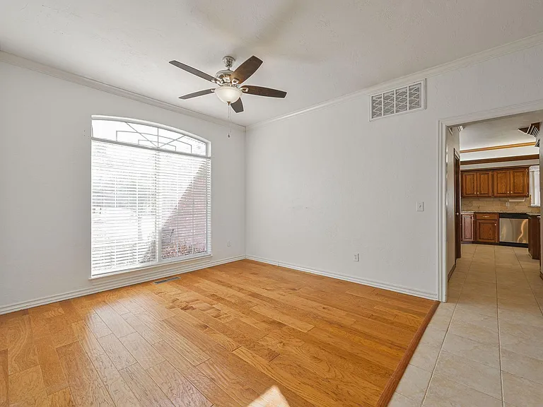 3929 Devon Dr — Photo 9