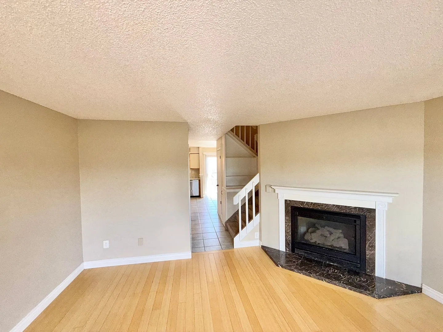 Charming 2 Bedroom Townhome in Briargate with so much new! — Photo 2