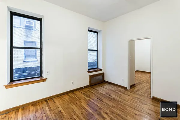 Rented by Bond New York | media 10