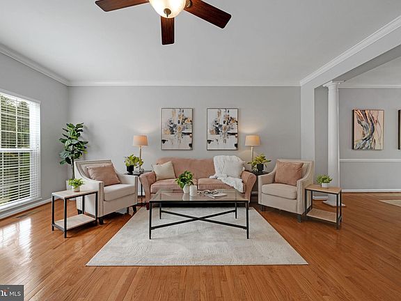 2nd image of 5948 Edgehill Ct