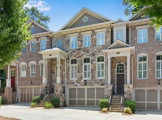 1125 Charles Towne Sq, Sandy Springs, GA 30328