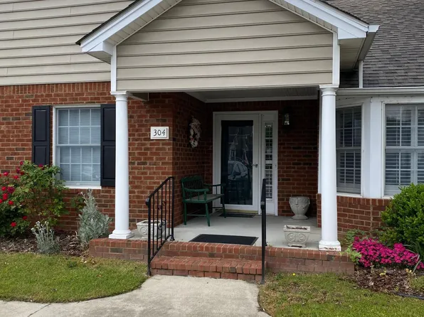 304 Willows Ct, Washington, NC 27889