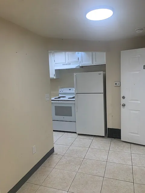 1 bed, 350 sqft, $650 — Photo 4
