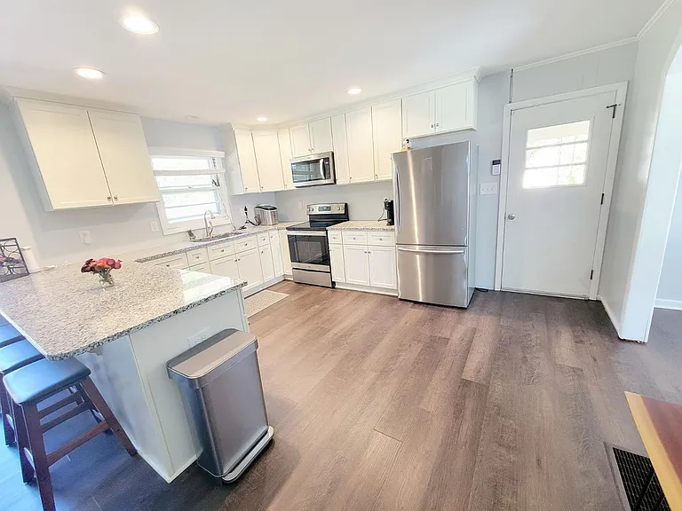 1517 Basewood Dr — Photo 15