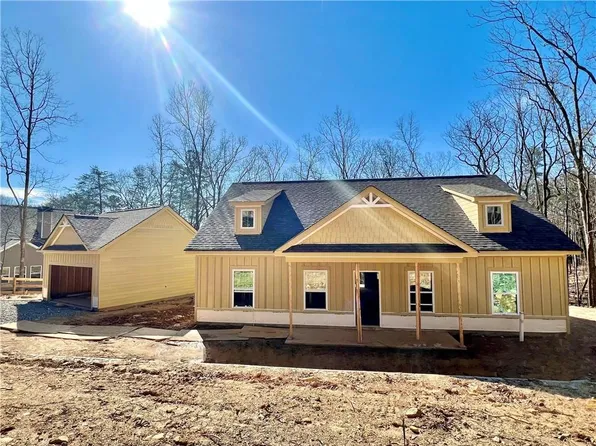 105 Weddell Ct, Waleska, GA 30183