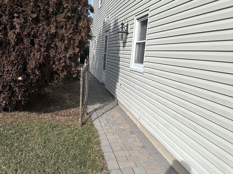 1st image of 43 Furman Ave #1