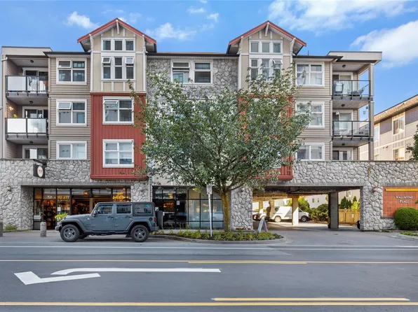 2829 Peatt Rd #321, Langford, BC V9B 3V5