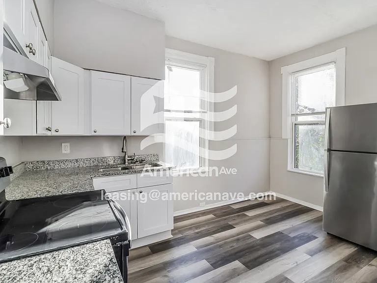 188577_006_wm_-_kitchen_13330393.jpg