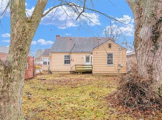 1056 W King St, Decatur, IL 62522