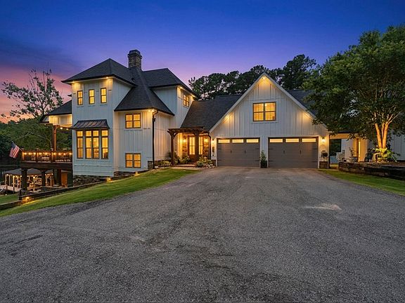 2nd image of 202 Sinclair Rd