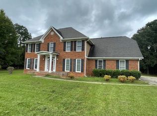 109 Hickory Rd, Fayetteville, GA 30214