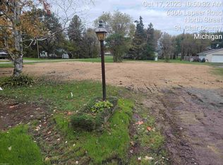 6372 Lapeer Rd, North Street, MI 48049