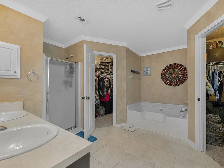 7017 Brighton Oaks Blvd — Photo 15