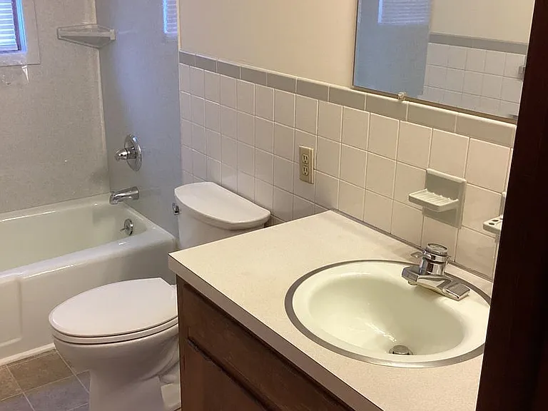 21-23 Tritle Ave — Photo 15