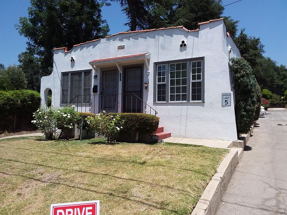 1st image of 107 & 1/2 E Pine St