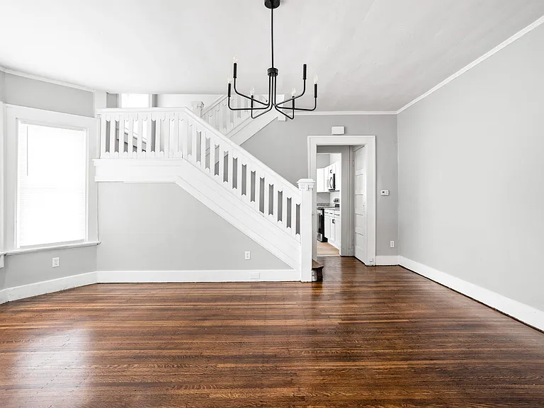 3247 N Park Ave — Photo 7