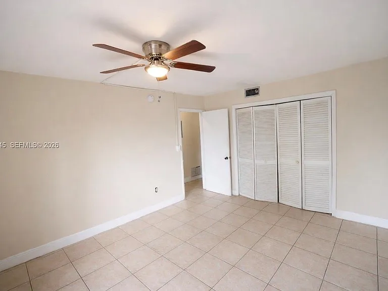 12275 NE 19th Ave #11 — Photo 7