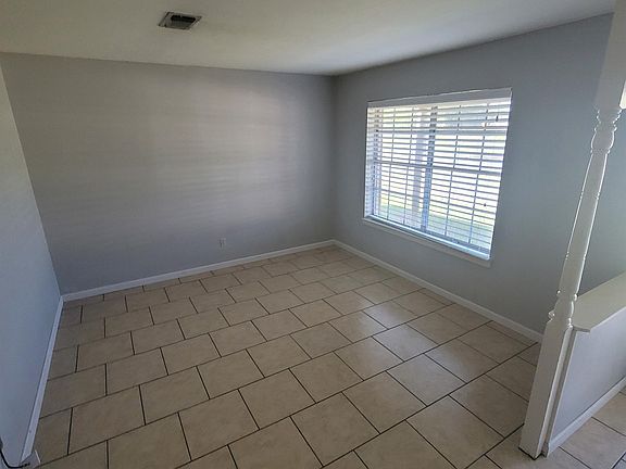 Den/dining room, or 2nd living room