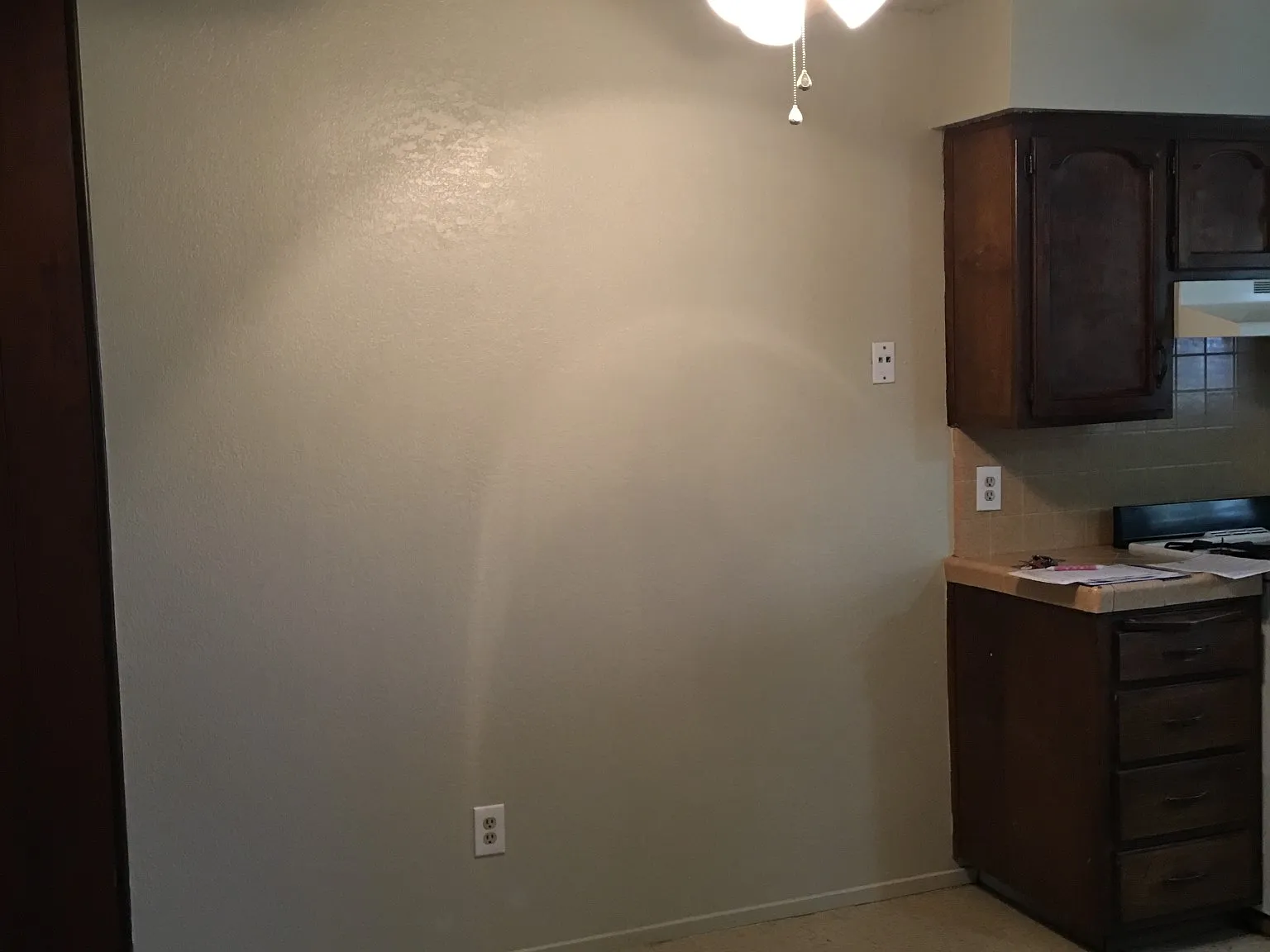 2 bed, 840 sqft, $1,400 — Photo 2